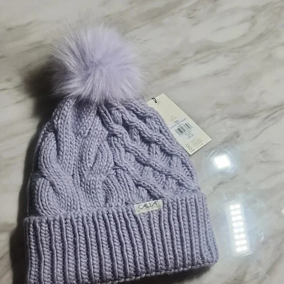 Calia Cable Knit Pom Beanie Womens in Lily Nwt - Picture 5 of 6
